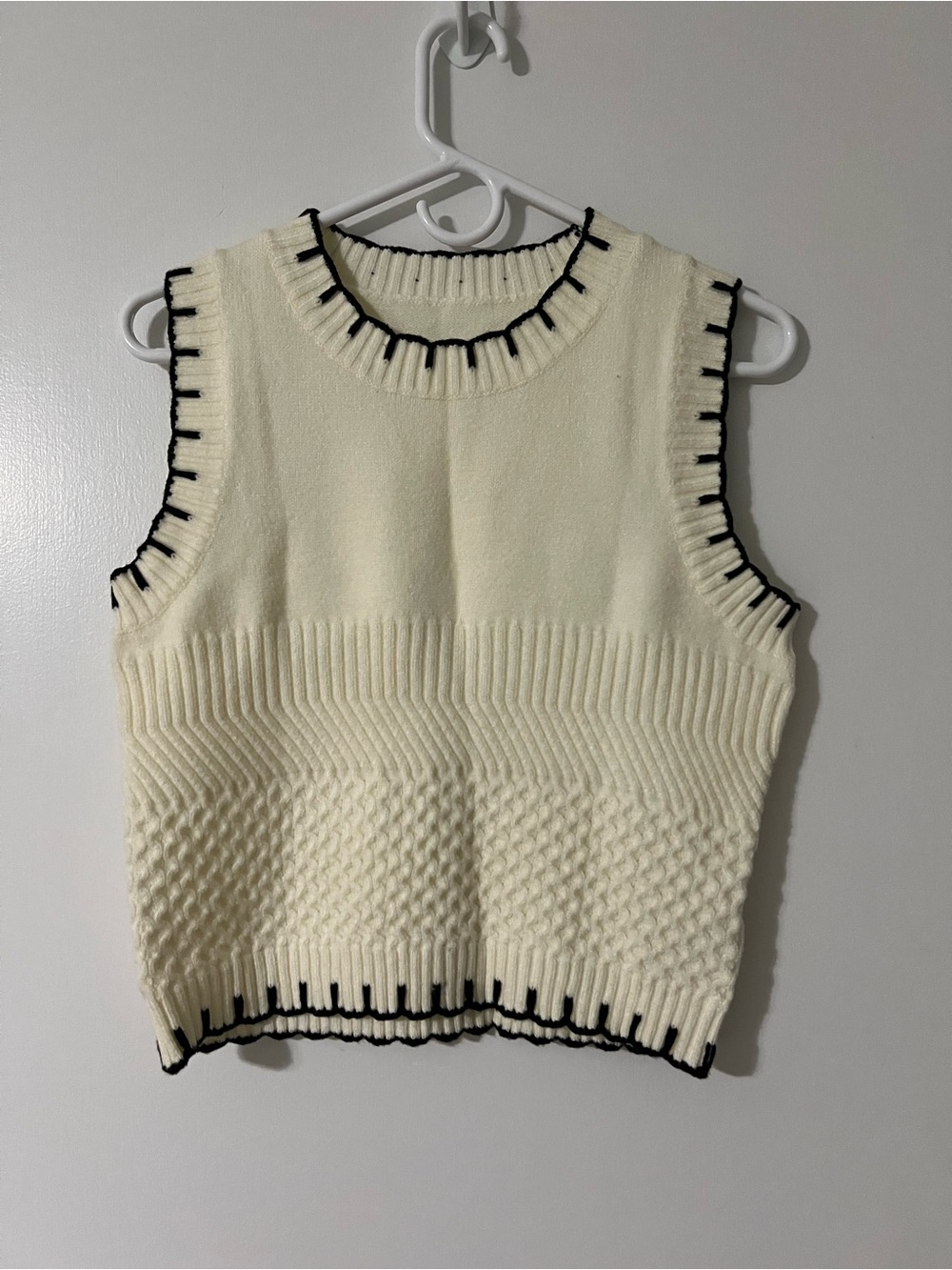 Commense Cream Knit Sleeveless Sweater Vest with Black Trim Accents